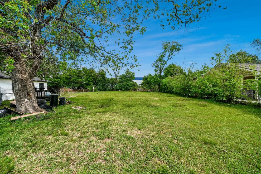 Unit for sale at 6711 Crestmont Street, Houston, TX 77033