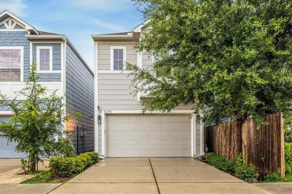 Unit for sale at 5240 Larkin Street, Houston, TX 77007