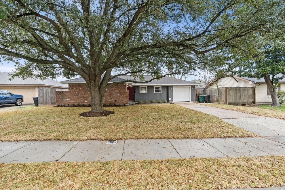 Unit for sale at 8322 Glen Valley Drive, Houston, TX 77061