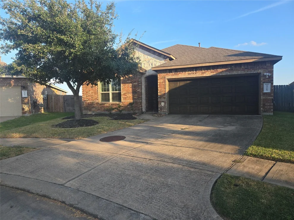 Unit for sale at 23703 Scotsman Drive, Katy, TX 77493