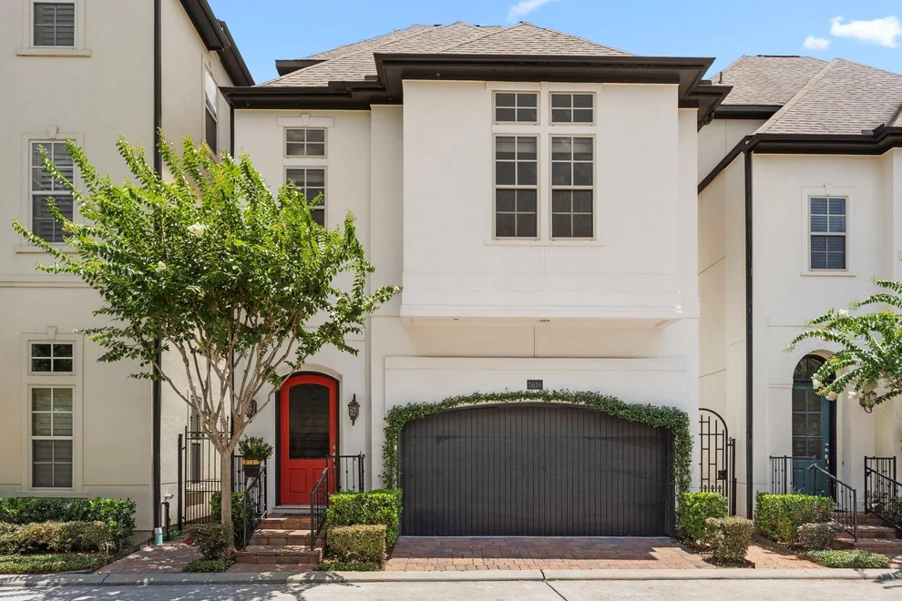 Unit for sale at 1616 Wrenwood Lakes, Houston, TX 77043