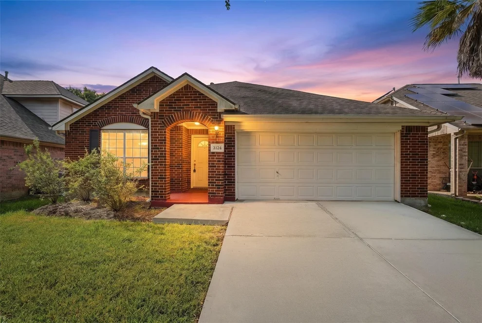 Unit for sale at 5724 Montclair Hill Lane, Rosharon, TX 77583