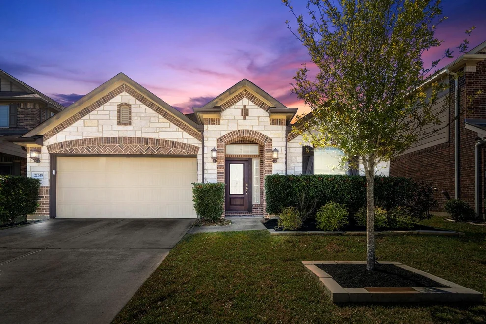 Unit for sale at 22635 Miramar Bend Drive, Tomball, TX 77375