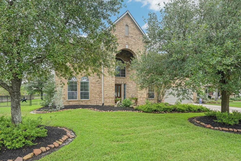 Unit for sale at 18903 Danbridge Court, Tomball, TX 77377