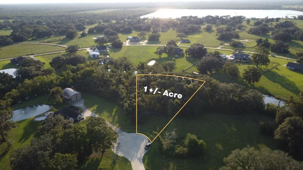 Unit for sale at 1044 Winchester Trail, Angleton, TX 77515