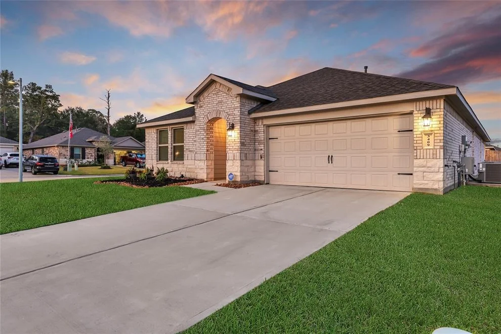 Unit for sale at 3409 Emerald Anchor Lane, Conroe, TX 77301