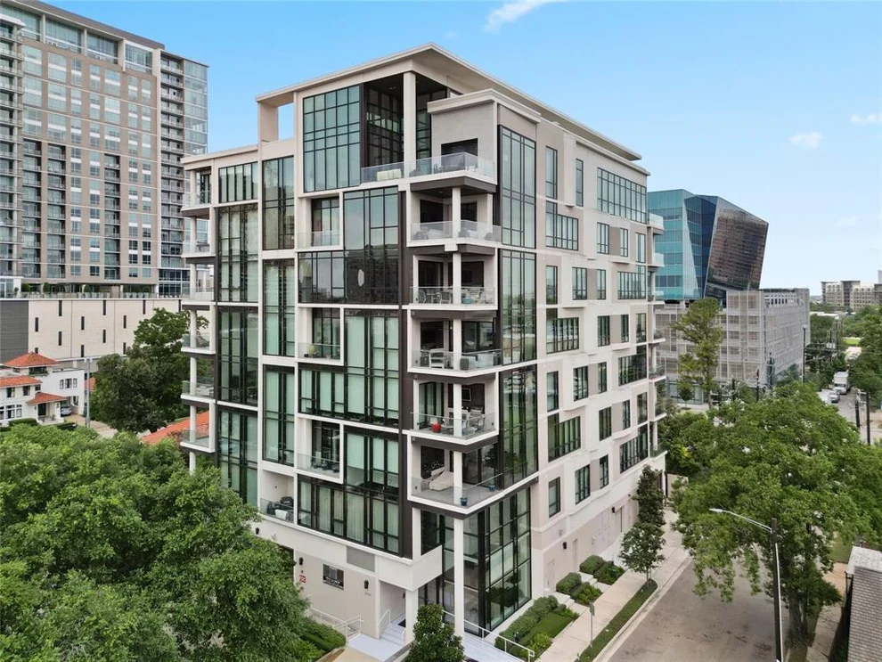 Unit for sale at 5104 Caroline Street, Houston, TX 77004