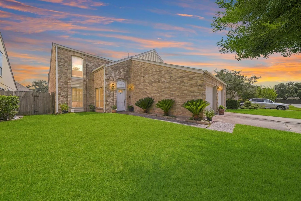 Unit for sale at 3018 Hazy Park Drive, Houston, TX 77082