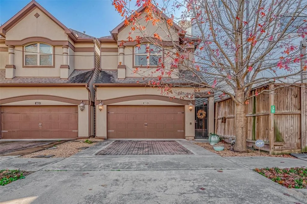Unit for sale at 1615 Winter Street, Houston, TX 77007
