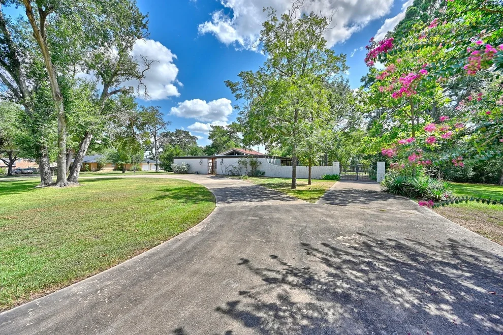 Unit for sale at 312 Cedar Circle, Brenham, TX 77833