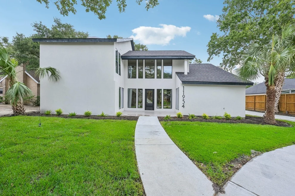 Unit for sale at 11954 Pebble Rock Drive, Houston, TX 77077