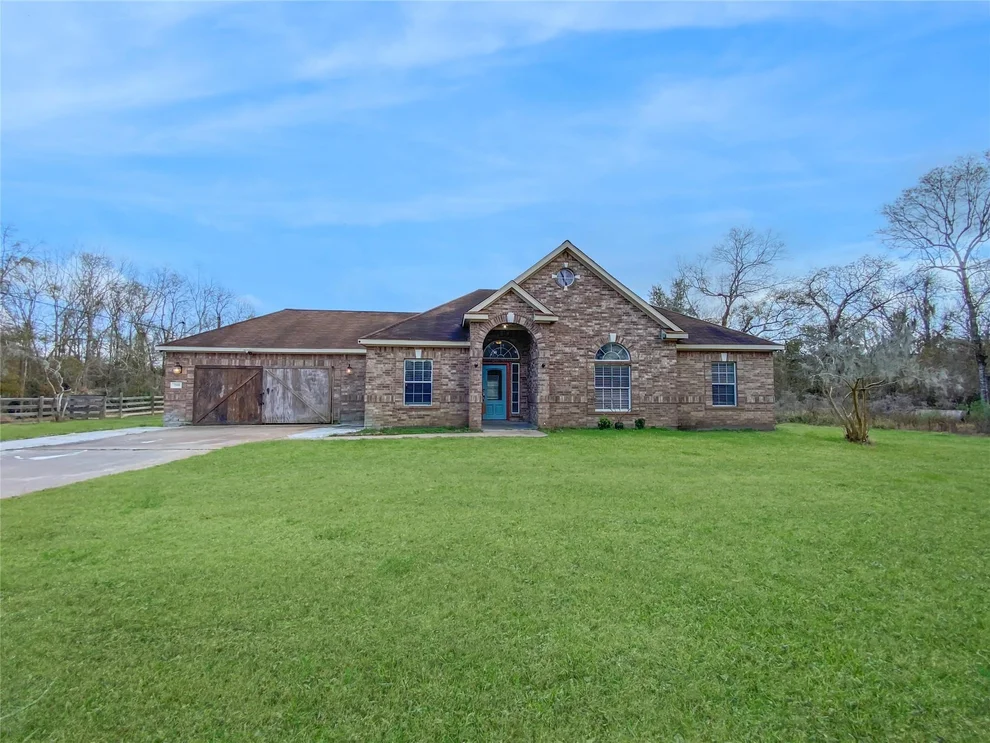 Unit for sale at 7599 County Road 3, Sweeny, TX 77480