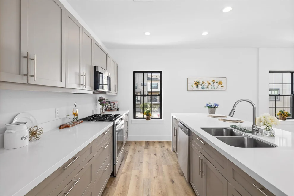 Unit for sale at 11916 S Hoa Sen Circle, Houston, TX 77072