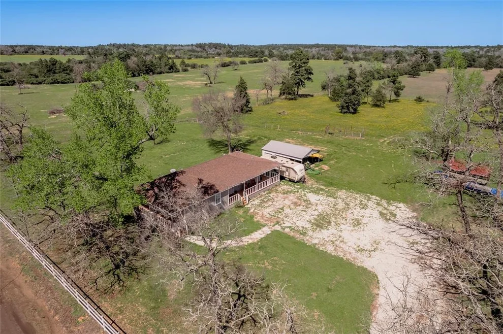 Unit for sale at 3006 County Road 204, Centerville, TX 75833