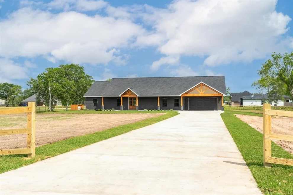 Unit for sale at 33118 Amberjack Drive, Richwood, TX 77515