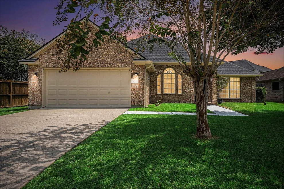 Unit for sale at 411 Ceole Lane, League City, TX 77573