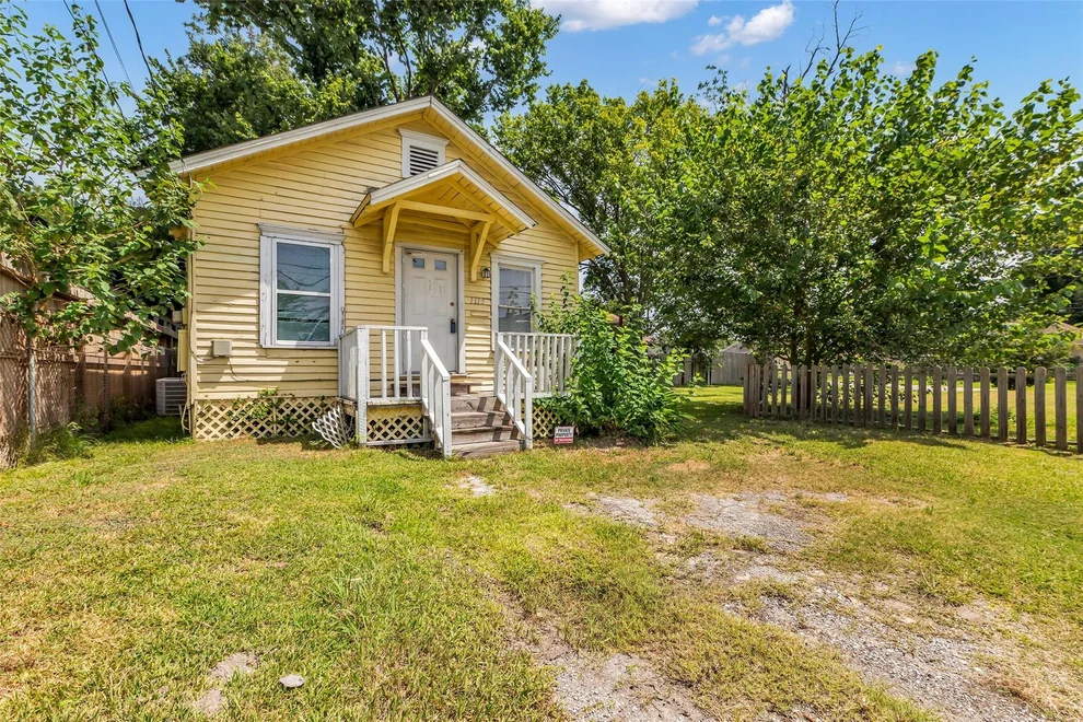 Unit for sale at 1115 Bigelow Street, Houston, TX 77009