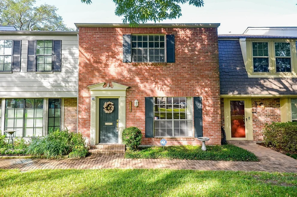 Unit for sale at 5864 Doliver Drive, Houston, TX 77057