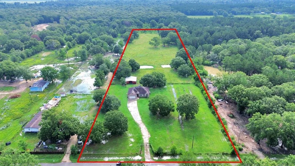 Unit for sale at 314 County Road 6881 N, Dayton, TX 77535