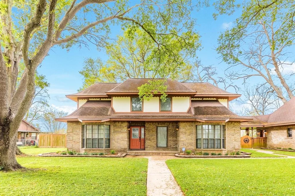 Unit for sale at 1617 Azalea Street, Sweeny, TX 77480