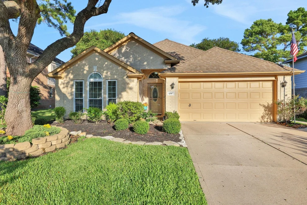 Unit for sale at 6307 Cherry Run, Houston, TX 77084
