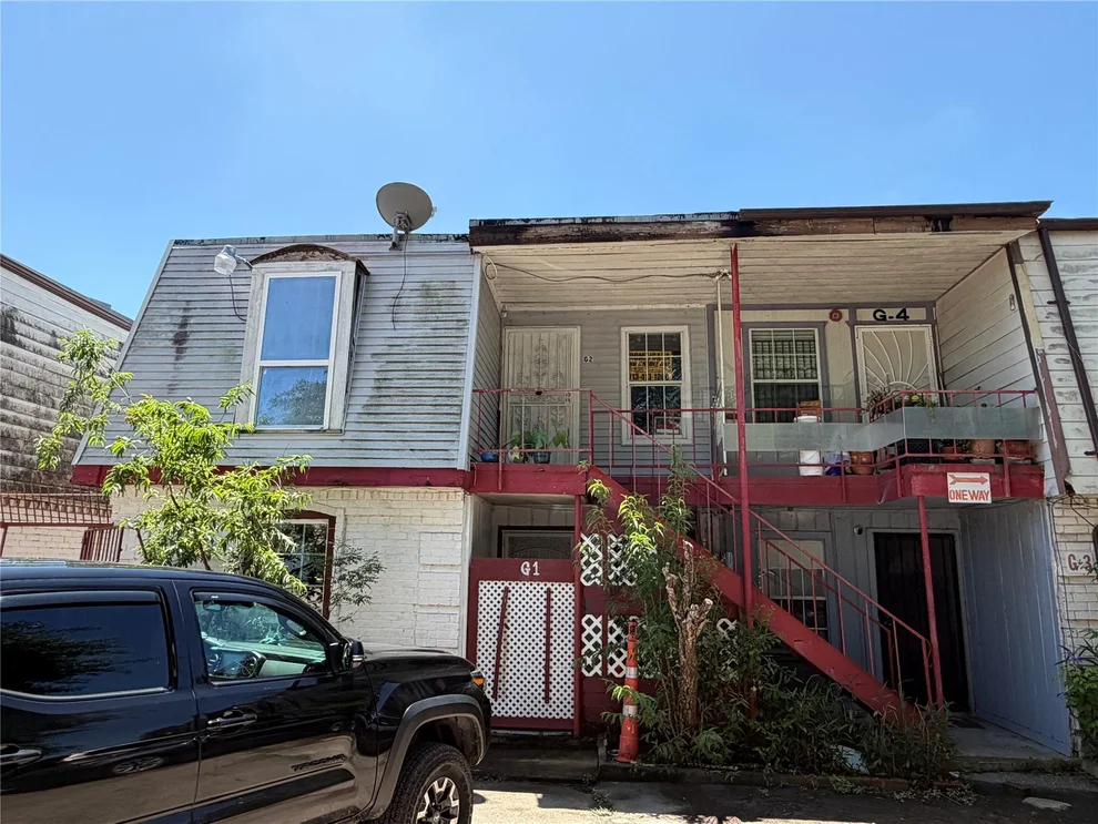 Unit for sale at 8282 Park Place Boulevard, Houston, TX 77017
