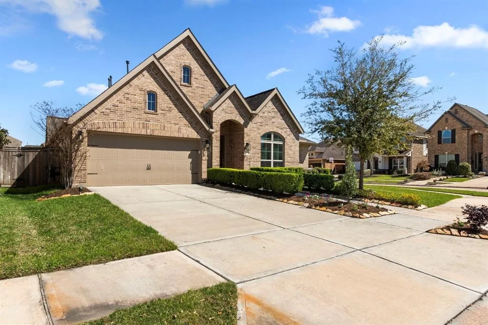 Unit for sale at 2002 Silver Moon Drive, Missouri City, TX 77459