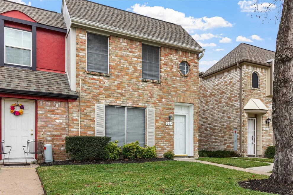Unit for sale at 11002 Hammerly Boulevard, Houston, TX 77043