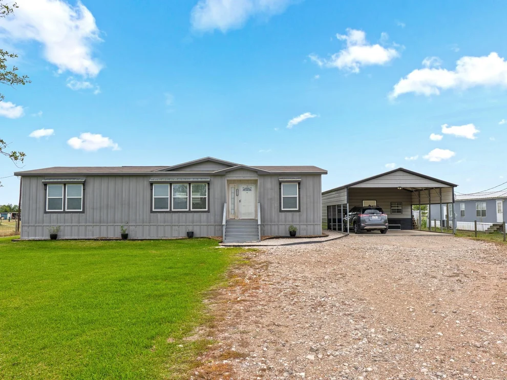 Unit for sale at 8786 & 8770 County Road 273, East Bernard, TX 77435