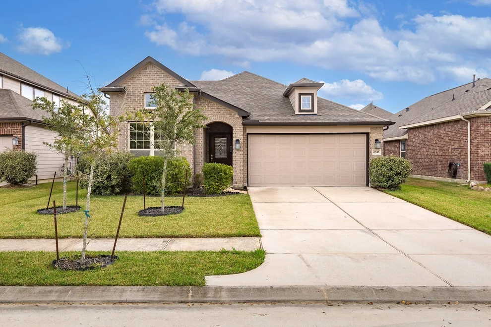 Unit for sale at 6510 Hunters Way Lane, Baytown, TX 77521
