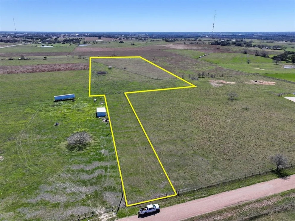 Unit for sale at 1 High Hill Road, Schulenburg, TX 78956