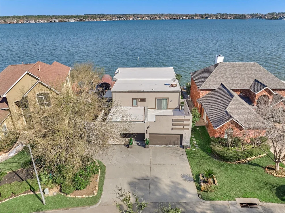 Unit for sale at 3930 Windswept Drive, Montgomery, TX 77356
