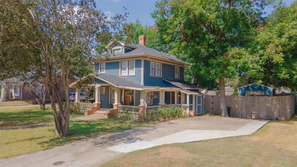 Unit for sale at 602 W Buck Street, Caldwell, TX 77836
