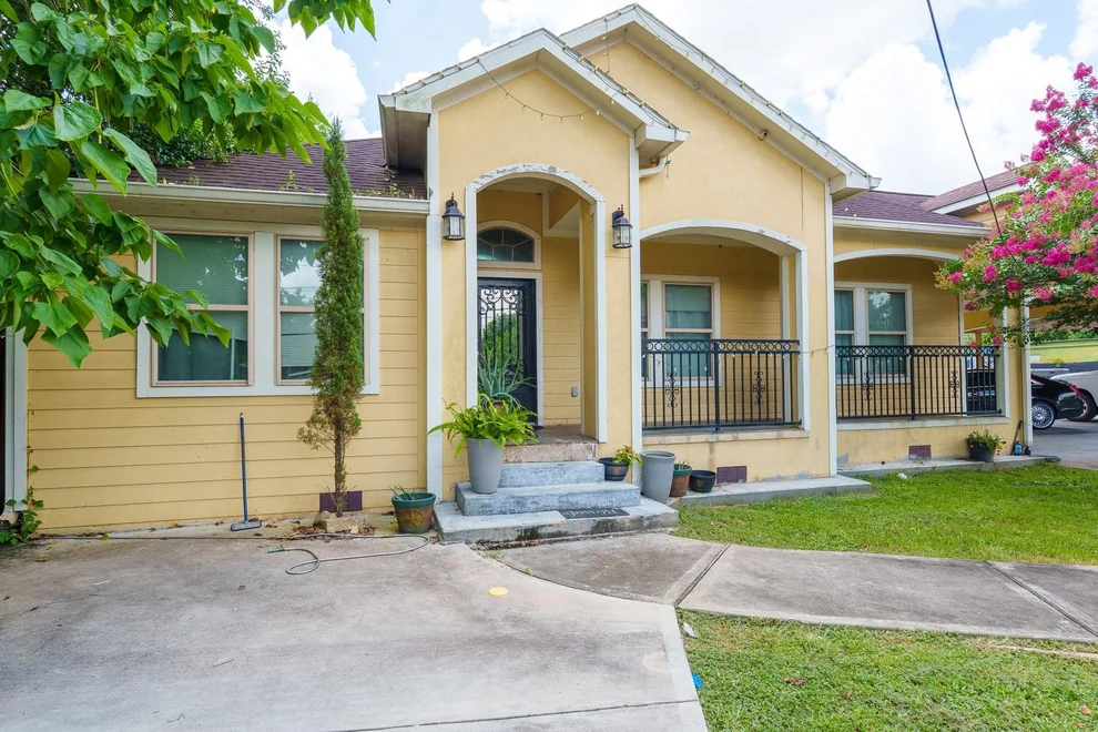 Unit for sale at 2106 Bertrand Street, Houston, TX 77093