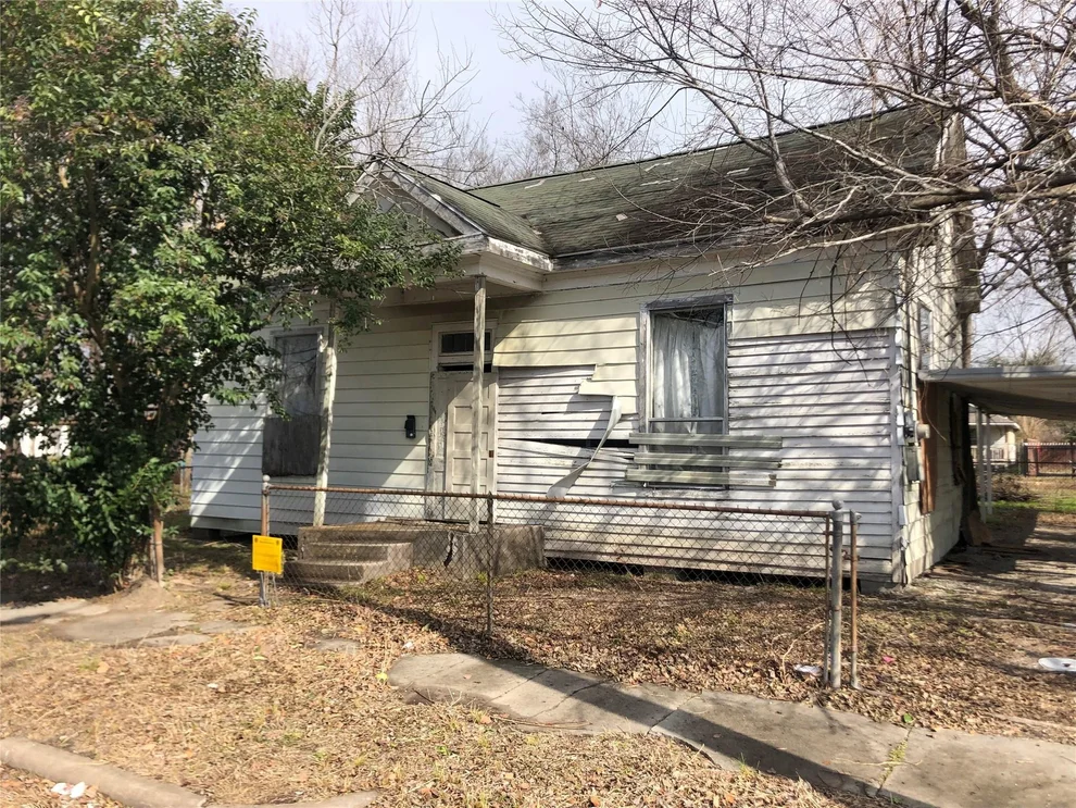Unit for sale at 1912 Semmes Street, Houston, TX 77026