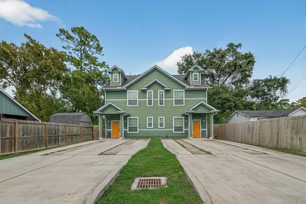 Unit for sale at 6906 Mcwilliams Drive, Houston, TX 77091