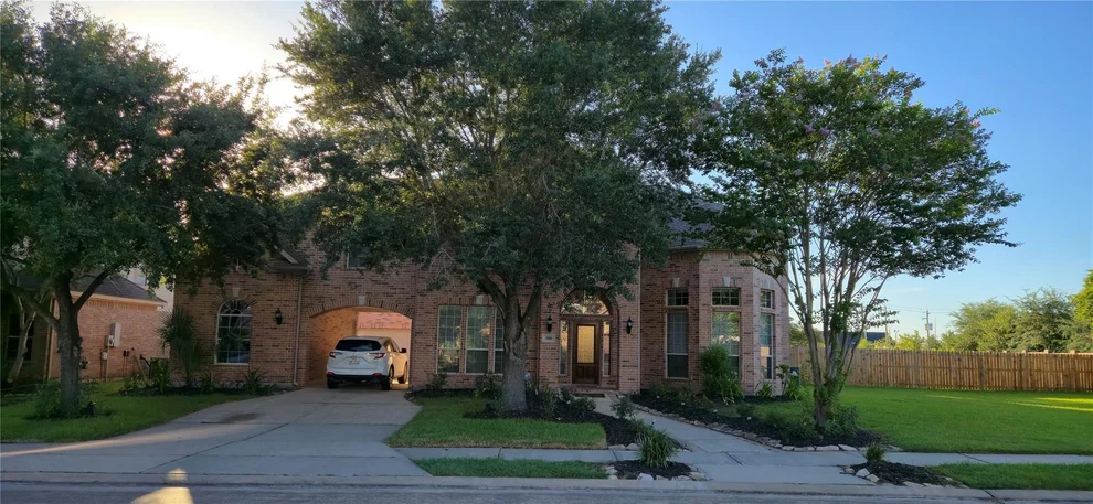 Unit for sale at 1910 Stable Stone Lane, Pearland, TX 77581
