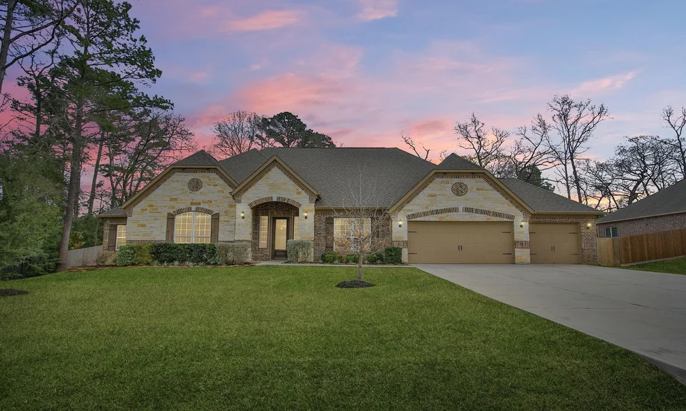 Unit for sale at 307 Council Oak Court, Magnolia, TX 77354