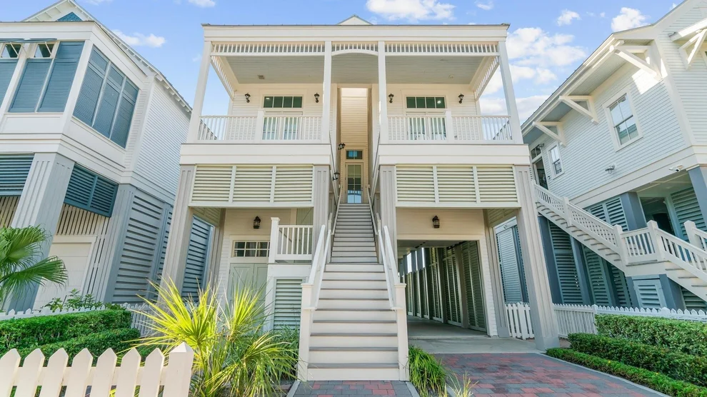 Unit for sale at 2614 E Seaside Drive, Galveston, TX 77550