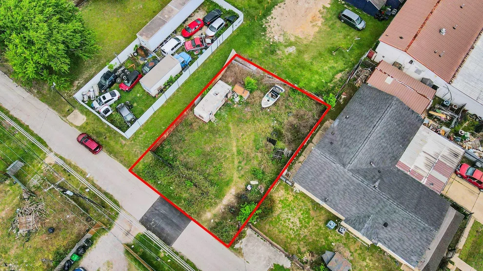 Unit for sale at 8617 Gibbons Street, Houston, TX 77012