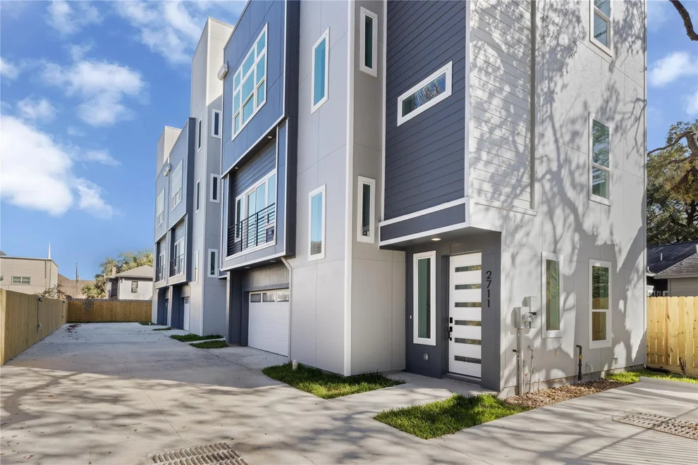 Unit for sale at 2707 Dennis Street, Houston, TX 77004