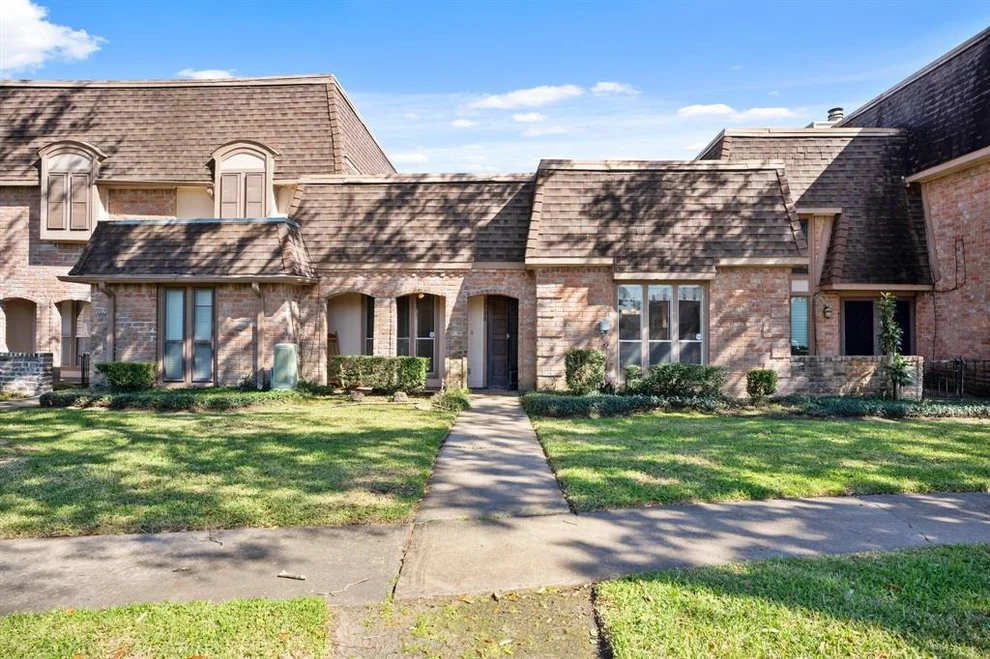 Unit for sale at 2608 Princess Lane, Missouri City, TX 77459