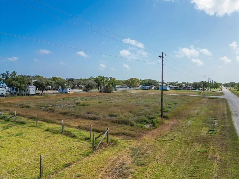 Unit for sale at Lot 6 Austin, Matagorda, TX 77457