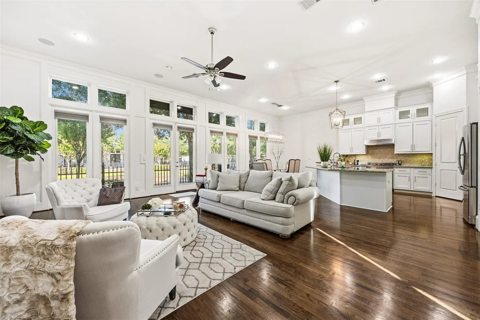 Unit for sale at 1819 Wrenwood Lakes, Houston, TX 77043