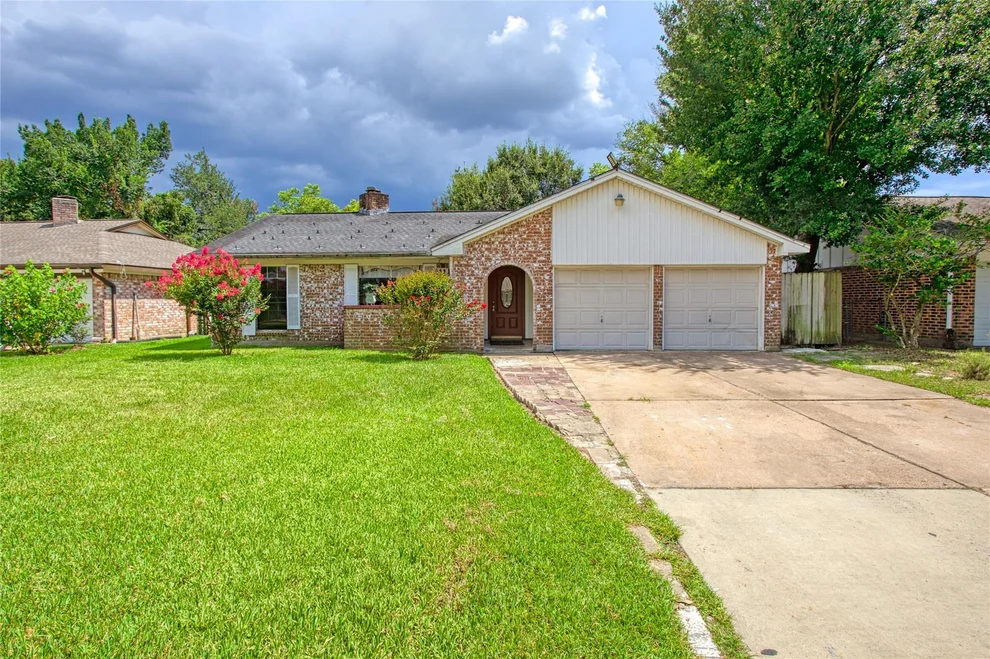 Unit for sale at 346 Saddle Horn Drive, Houston, TX 77060
