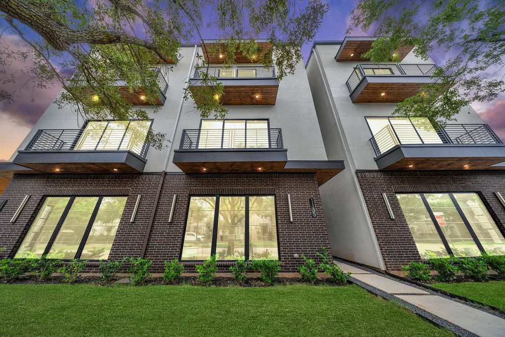 Unit for sale at 1135 Lake Pointe Parkway, Sugar Land, TX 77478