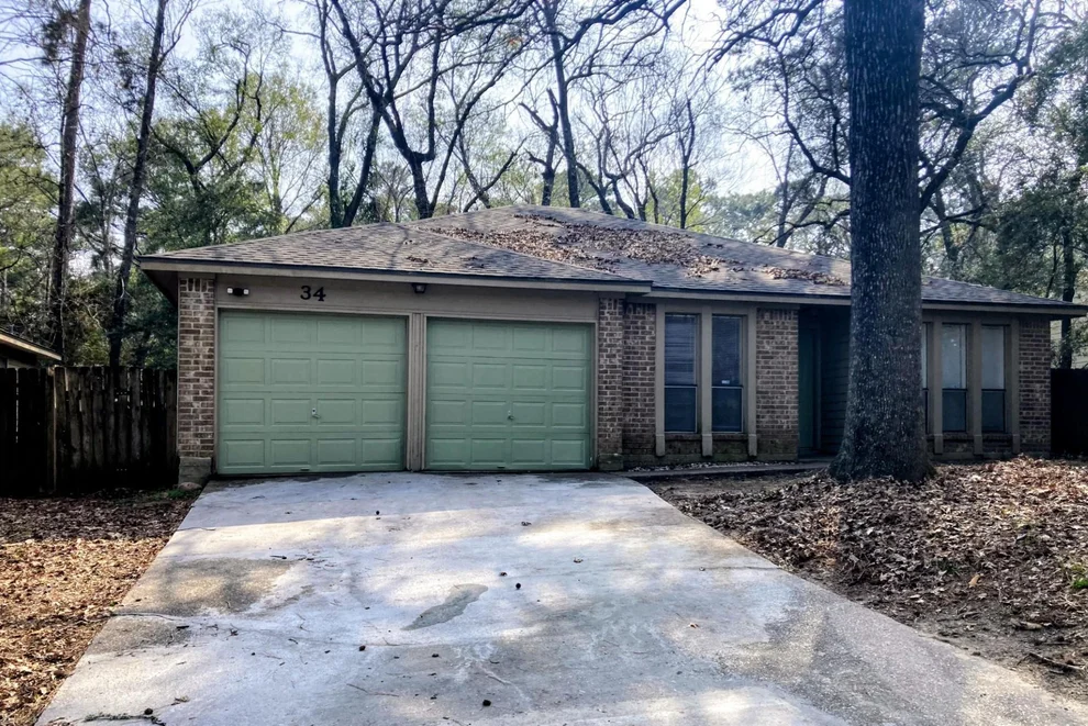 Unit for sale at 34 Green Bough Court, The Woodlands, TX 77380
