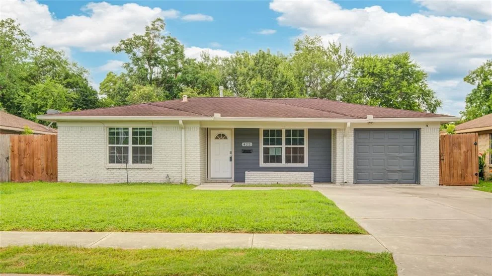 Unit for sale at 422 Gammon Drive, Houston, TX 77022
