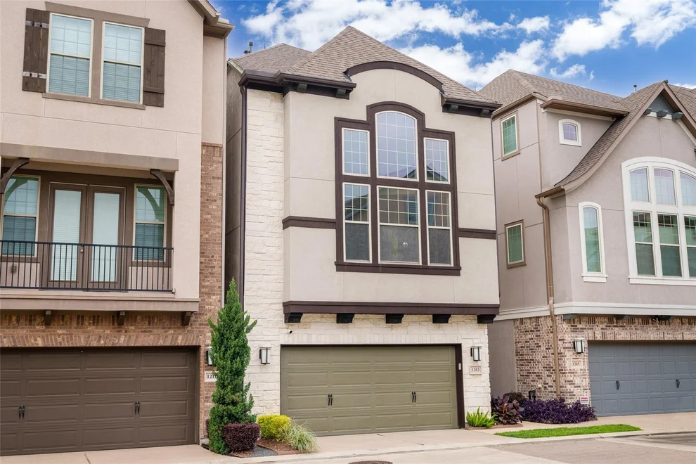 Unit for sale at 1303 Edwinstowe Trail, Houston, TX 77043