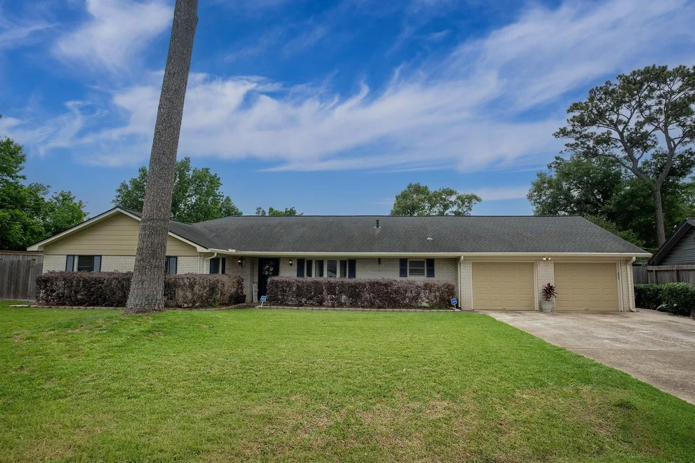 Unit for sale at 12814 Eastbrook Drive, Houston, TX 77013